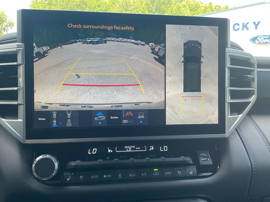 Used 2025 Toyota Sequoia Platinum AWD/4WD image 24