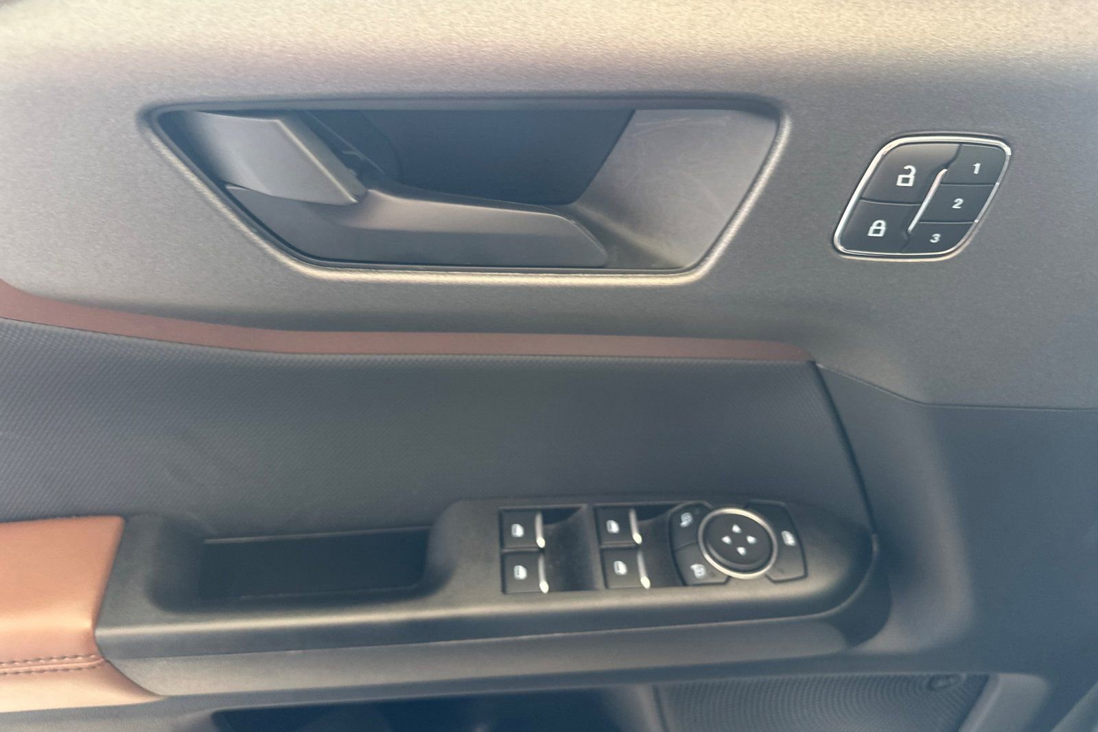 Certified 2025 Ford Bronco Sport Outer Banks w/ Outer Banks Tech Package+ AWD/4WD image 10