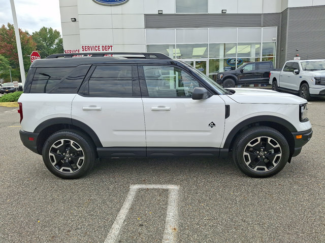 Certified 2024 Ford Bronco Sport Outer Banks w/ Tech Package AWD/4WD image 18