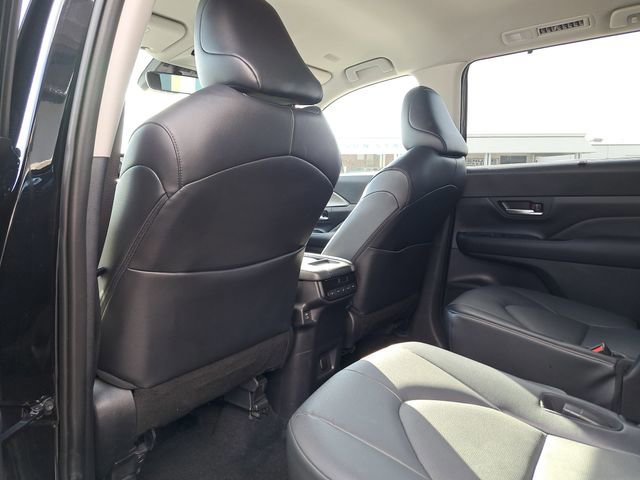 Used 2024 Toyota Grand Highlander XLE image 12