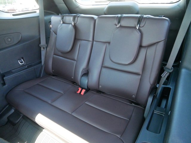 Certified 2025 Ford Explorer Platinum w/ Ultimate Package AWD/4WD image 15