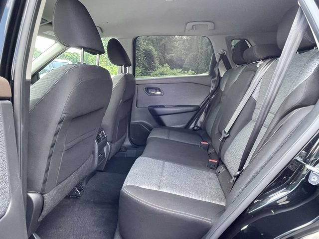 Used 2022 Nissan Rogue SV FWD image 23