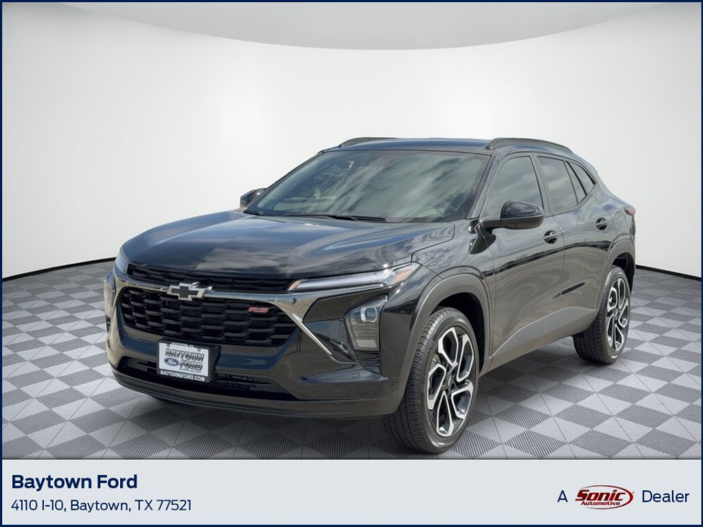 Used 2025 Chevrolet Trax RS w/ Driver Confidence Package FWD image 1
