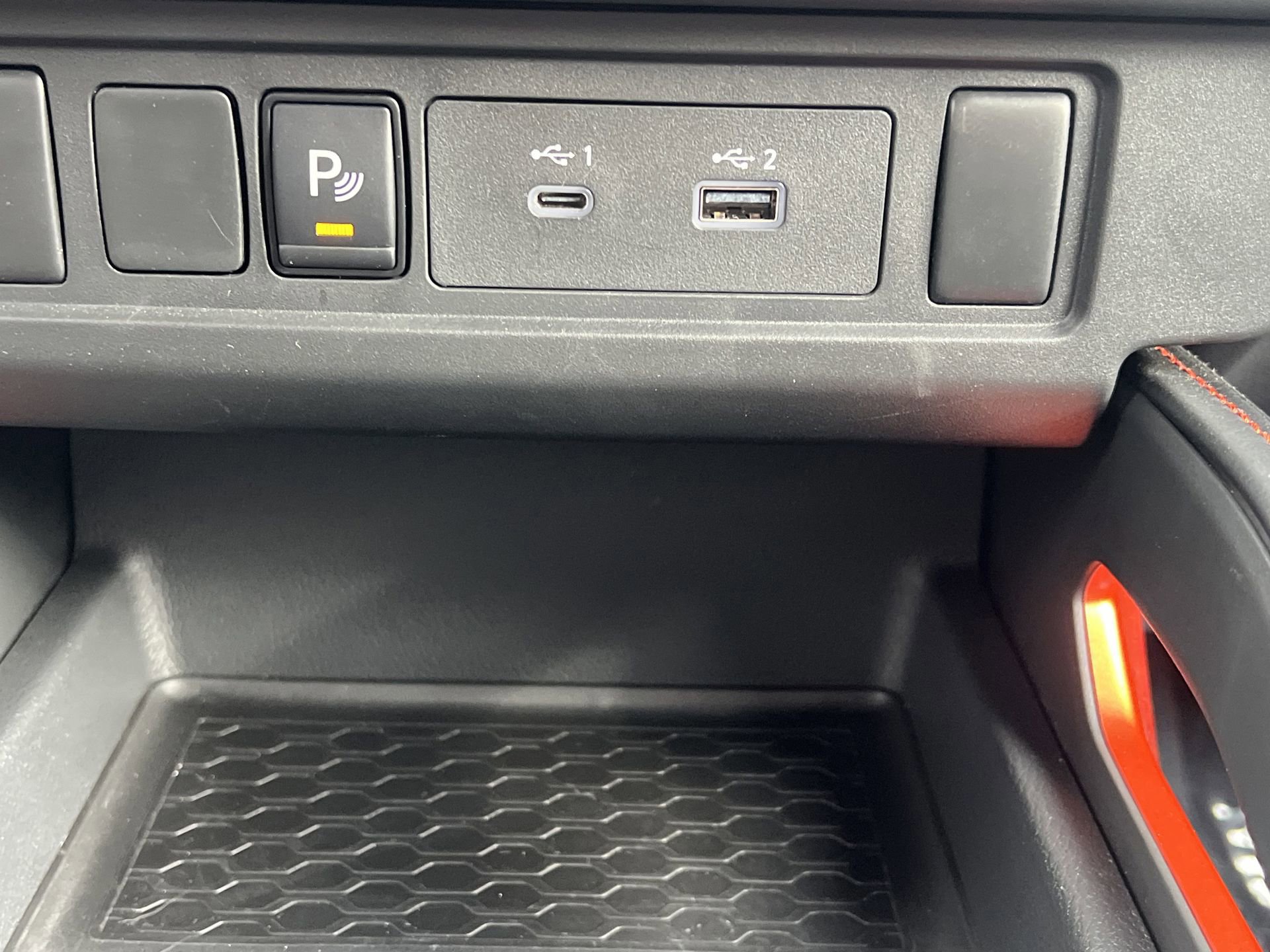 Used 2025 Nissan Frontier PRO-4X image 11