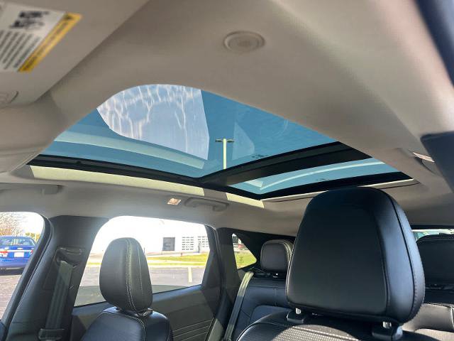 Certified 2025 Ford Escape Platinum AWD/4WD image 26