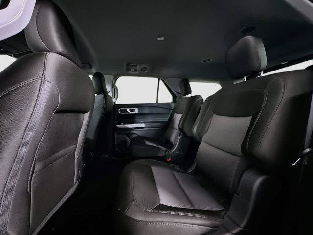 Certified 2024 Ford Explorer XLT RWD image 14