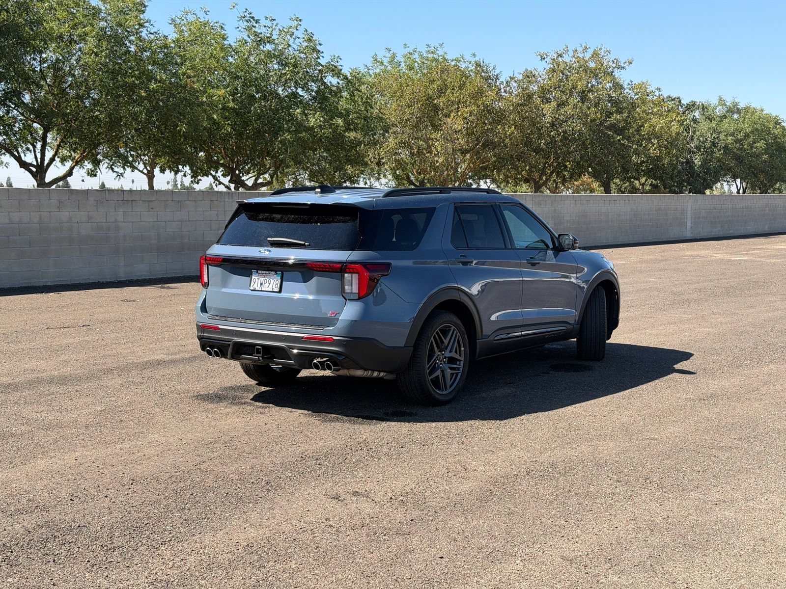 Certified 2025 Ford Explorer ST AWD/4WD image 4