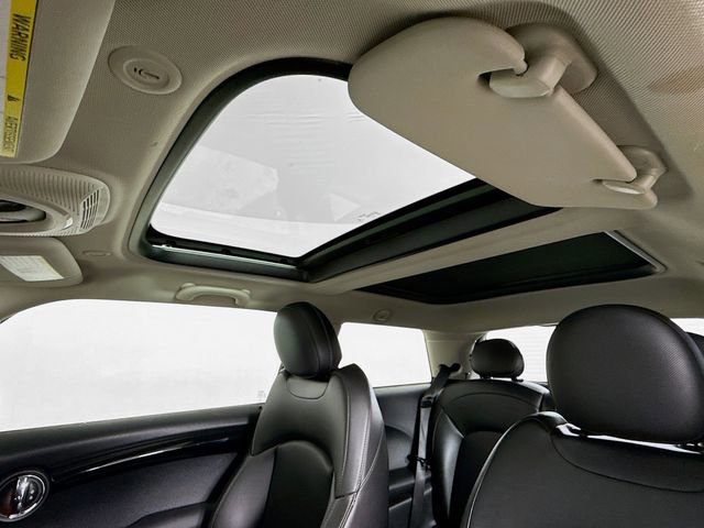 Used 2019 MINI Cooper S w/ Premium Package image 22