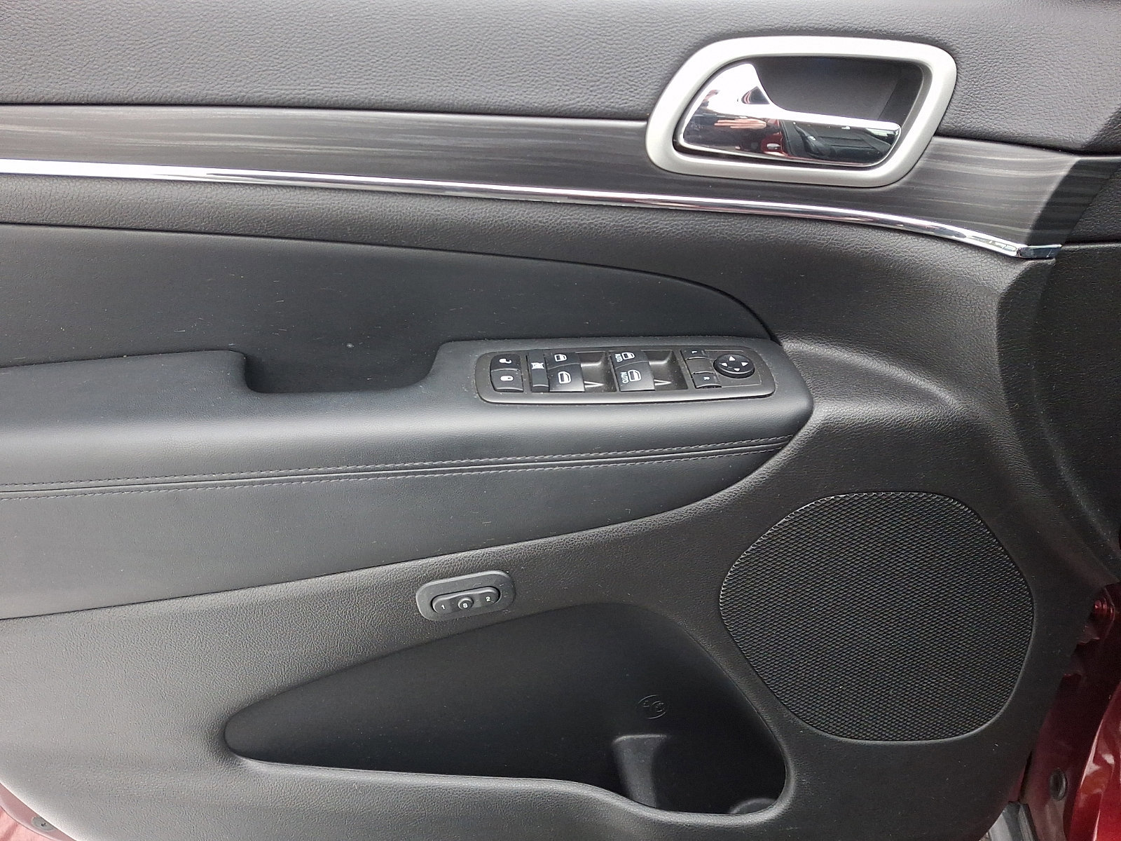 Used 2021 Jeep Grand Cherokee Limited image 15