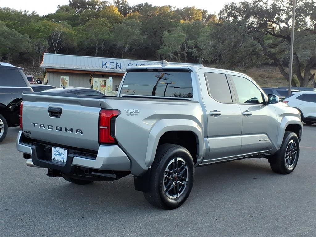 Used 2024 Toyota Tacoma TRD Sport image 3