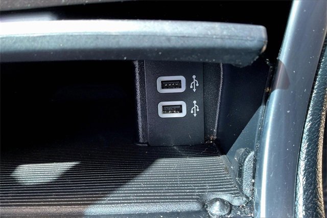 Certified 2017 Ford Edge Sport w/ Equipment Group 401A image 32