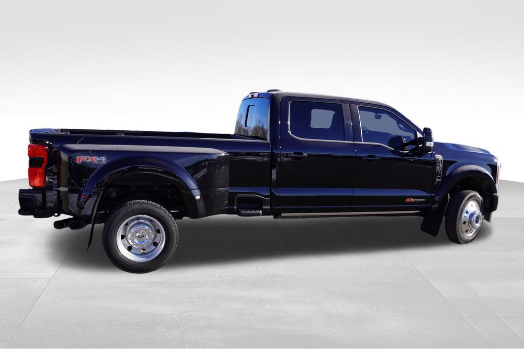 Certified 2025 Ford F450 Platinum w/ FX4 Off-Road Package image 7