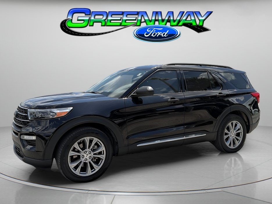 Certified 2022 Ford Explorer XLT w/ Equipment Group 202A RWD image 1