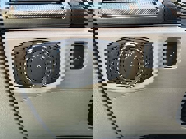 Certified 2017 Ford Fusion SE w/ Fusion SE Technology Package image 34