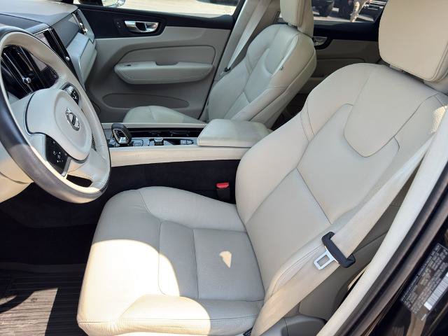Used 2025 Volvo XC60 T8 Plus w/ Protection Package Premier AWD/4WD image 13