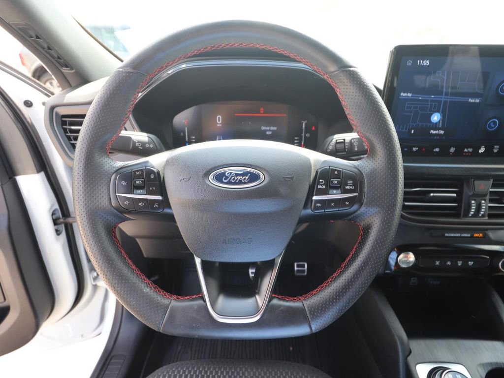 Certified 2024 Ford Escape ST-Line w/ Tech Pack #1 FWD image 19