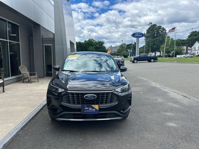 Certified 2023 Ford Escape Active AWD/4WD image 2