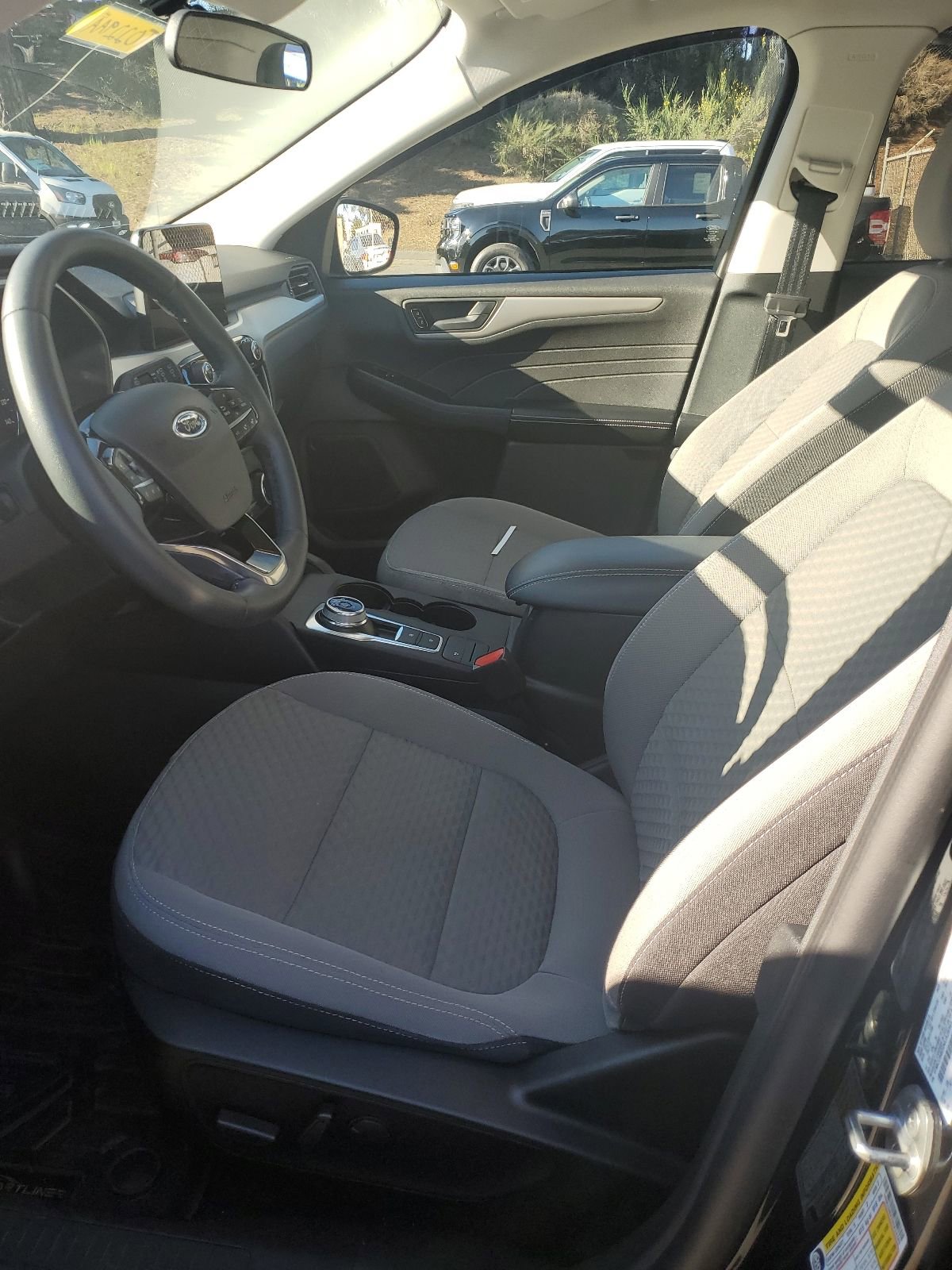Certified 2022 Ford Escape SE w/ SE Sport Appearance Package image 7