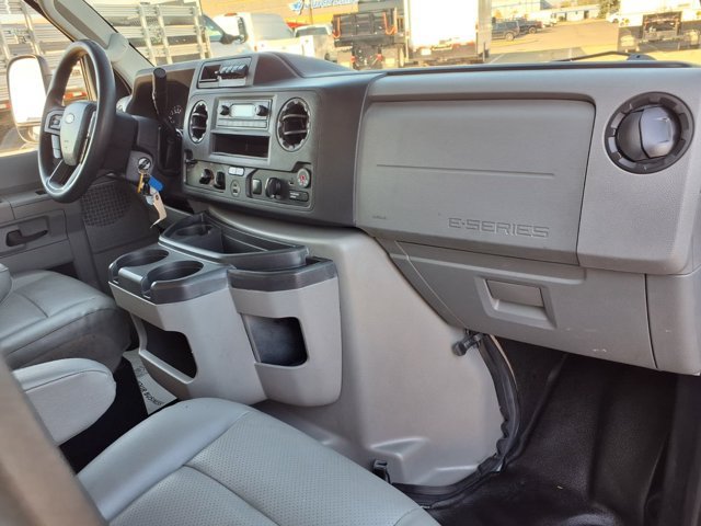 Certified 2022 Ford E-350 and Econoline 350 Super Duty RWD image 11