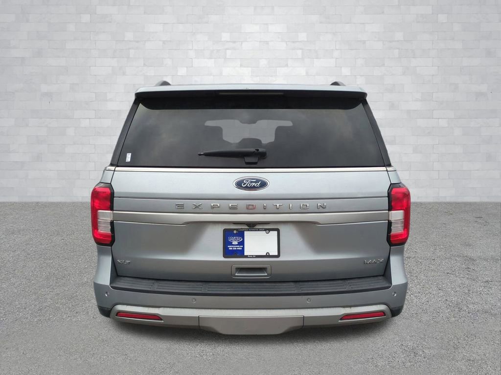 Certified 2024 Ford Expedition Max XLT image 4