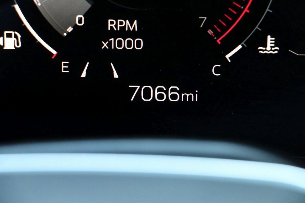 Used 2025 GMC Yukon XL Elevation w/ LPO, Floor Liner Package image 15