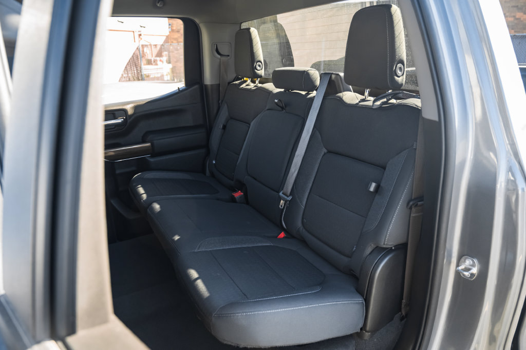 Used 2022 Chevrolet Silverado 1500 RST w/ Z71 Off-Road Package AWD/4WD image 16