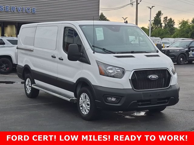 Certified 2025 Ford Transit 250 Low Roof w/ Exterior Upgrade Package RWD image 3