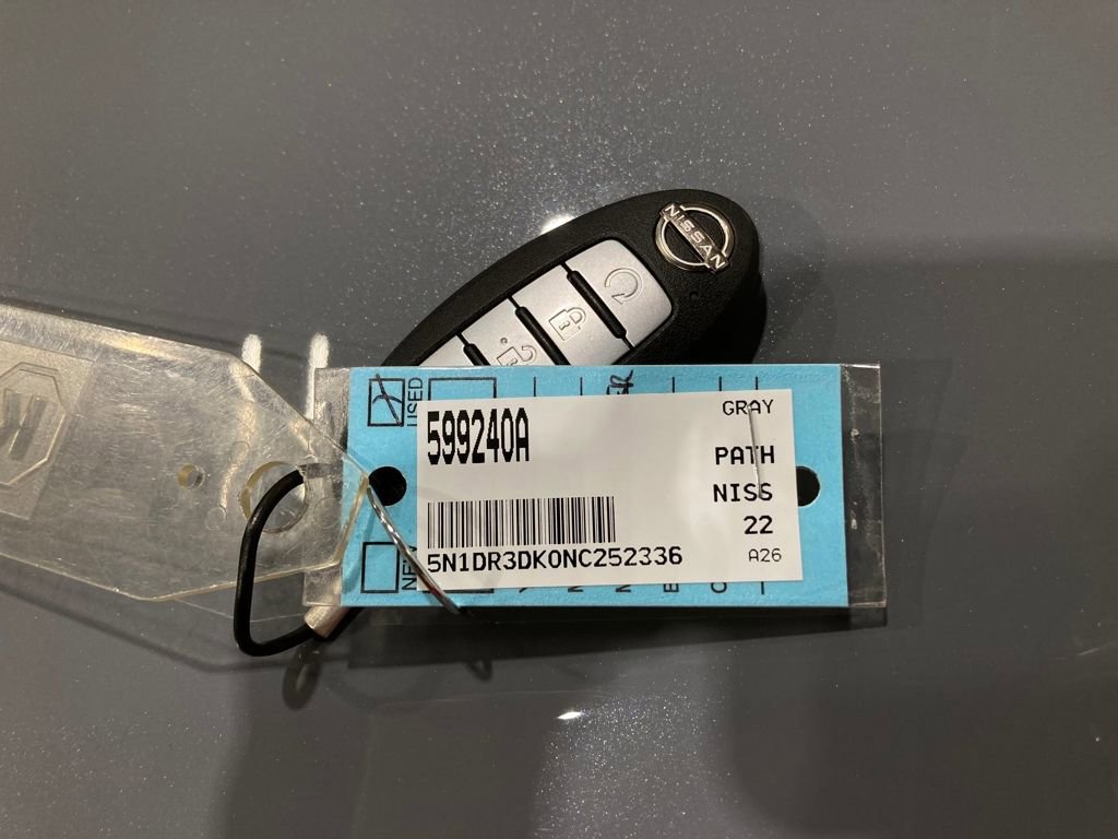 Used 2022 Nissan Pathfinder Platinum w/ Cargo Package image 31