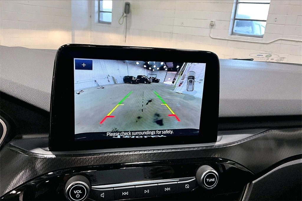 Certified 2022 Ford Escape SEL w/ SEL Stealth AWD Package image 20