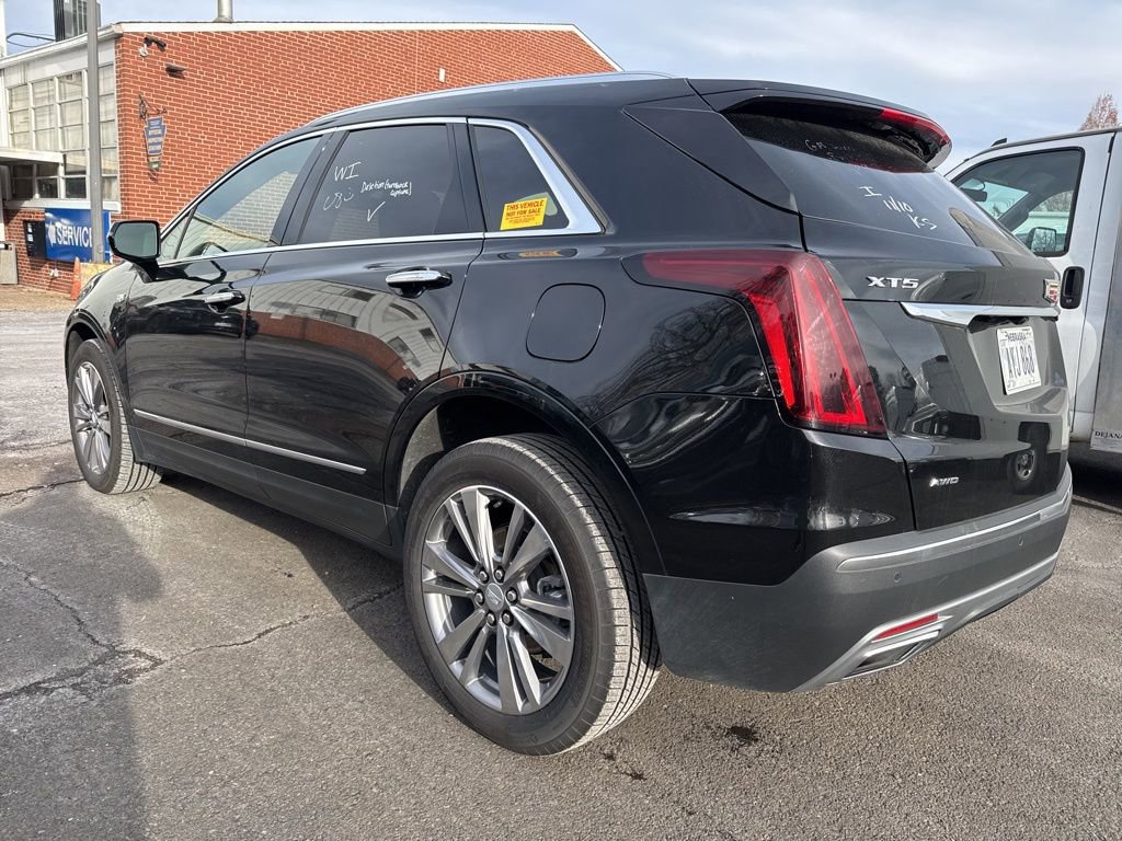 Used 2025 Cadillac XT5 Premium Luxury image 5