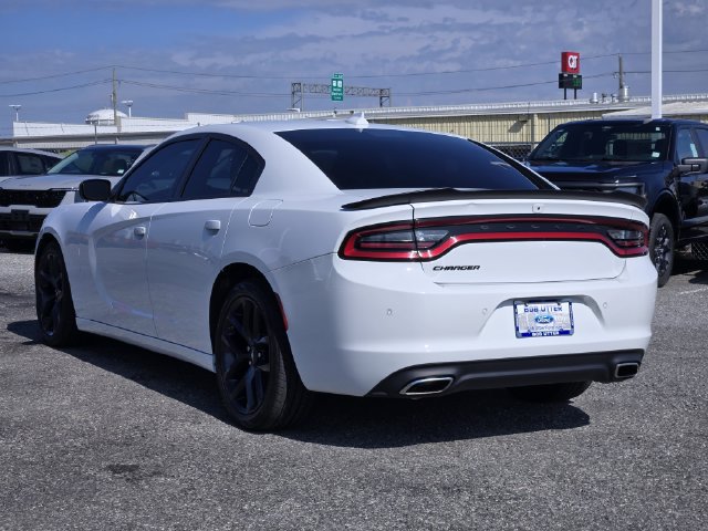 Used 2023 Dodge Charger SXT w/ Blacktop Package RWD image 5