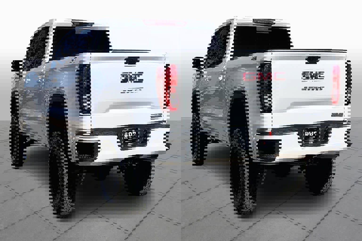 Used 2020 GMC Sierra 1500 Elevation w/ Elevation Value Package image 11