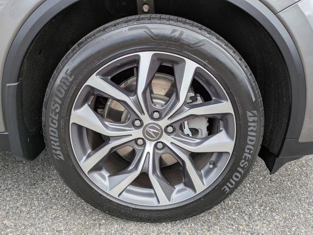 Used 2023 Acura MDX SH-AWD w/ Technology Package image 11