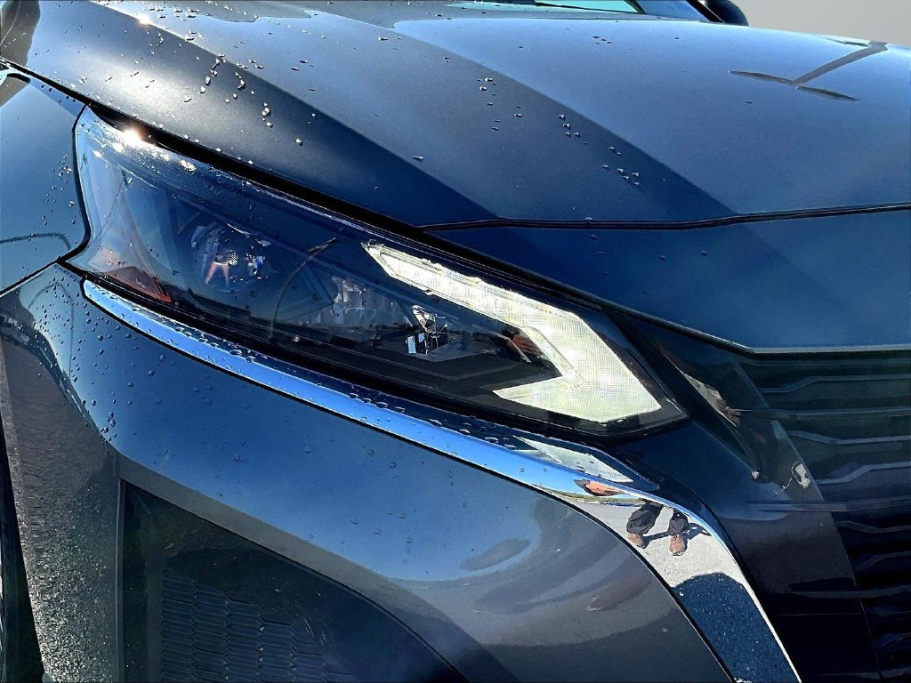 Used 2025 Nissan Altima 2.5 SV FWD image 35