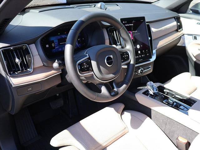 Used 2025 Volvo XC90 B5 Ultra w/ Protection Package Premier AWD/4WD image 13