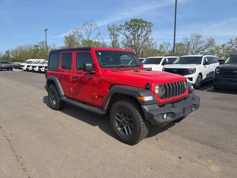 Used 2025 Jeep Wrangler Unlimited Sport w/ Convenience Group AWD/4WD image 4