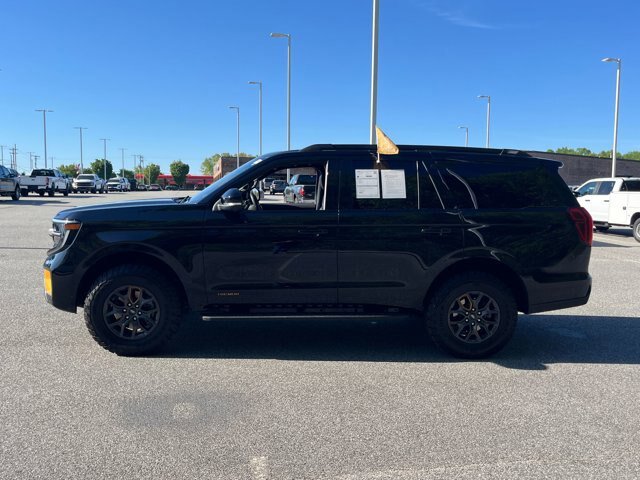 Certified 2025 Ford Expedition Tremor AWD/4WD image 7