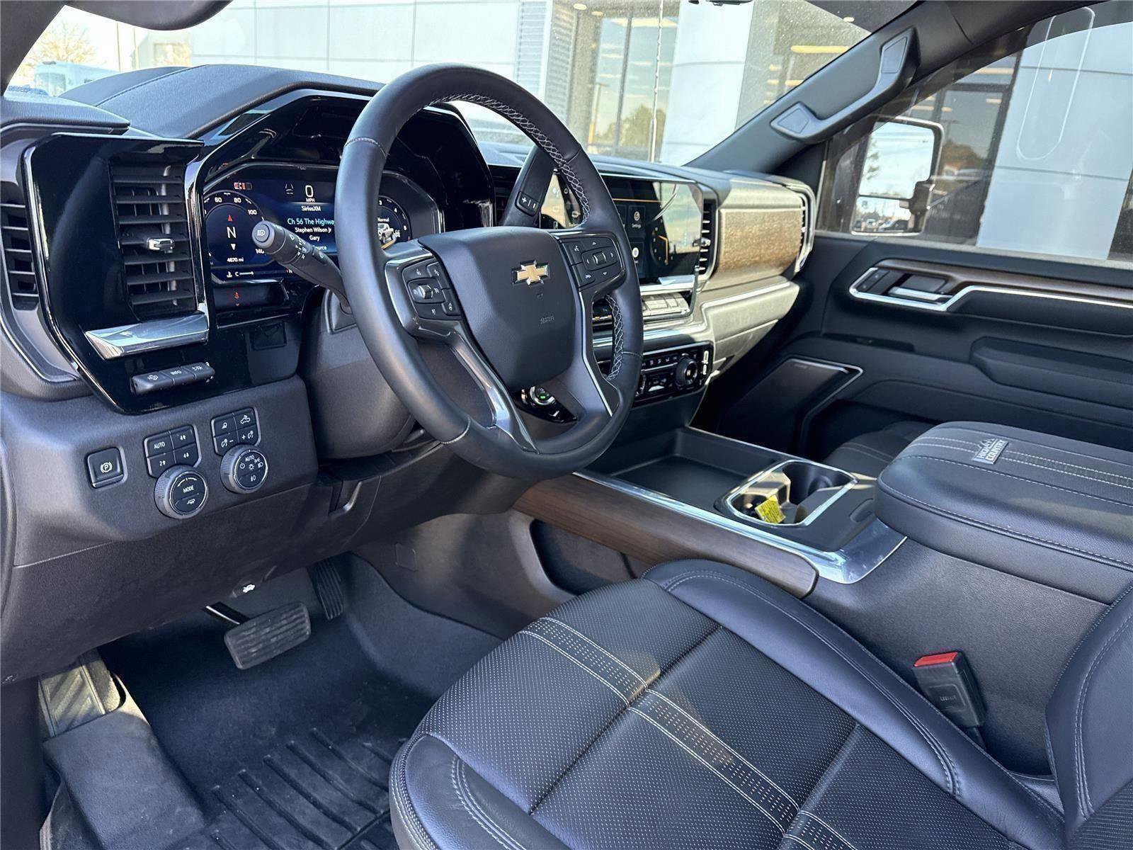 Used 2025 Chevrolet Silverado 2500 High Country w/ High Country Premium Package image 39