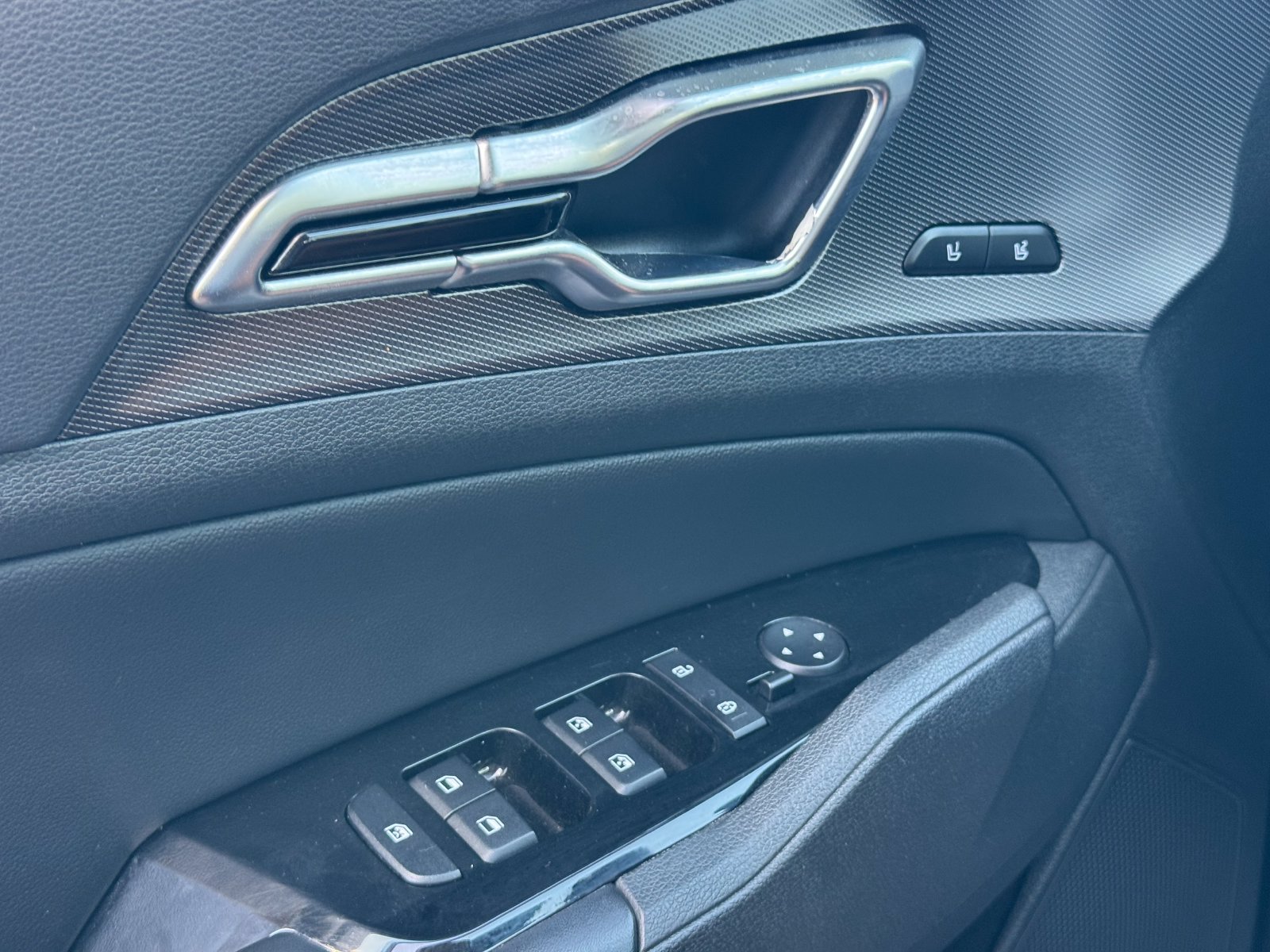 Used 2023 Kia Sportage SX FWD image 12