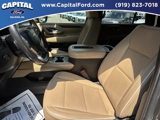 Used 2021 Chevrolet Tahoe Premier w/ Premium Package AWD/4WD image 19