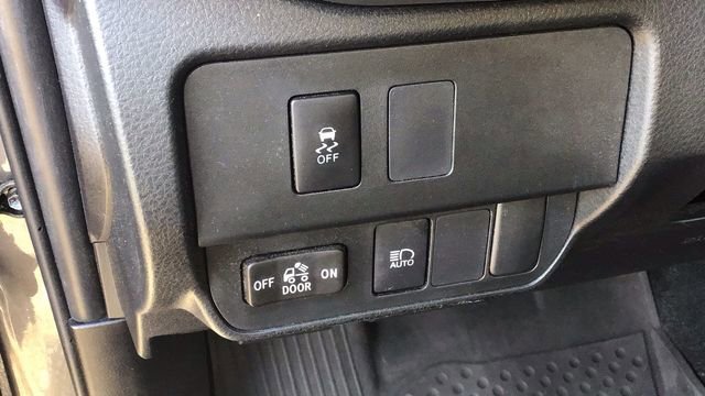 Used 2022 Toyota Tacoma SR5 w/ Black Out Package (TMS) image 18