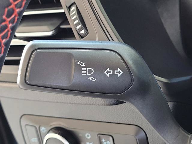 Certified 2025 Ford Escape ST-Line Select AWD/4WD image 34
