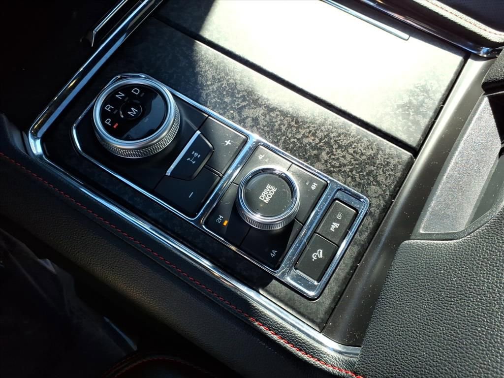 Certified 2024 Ford Expedition Limited image 22