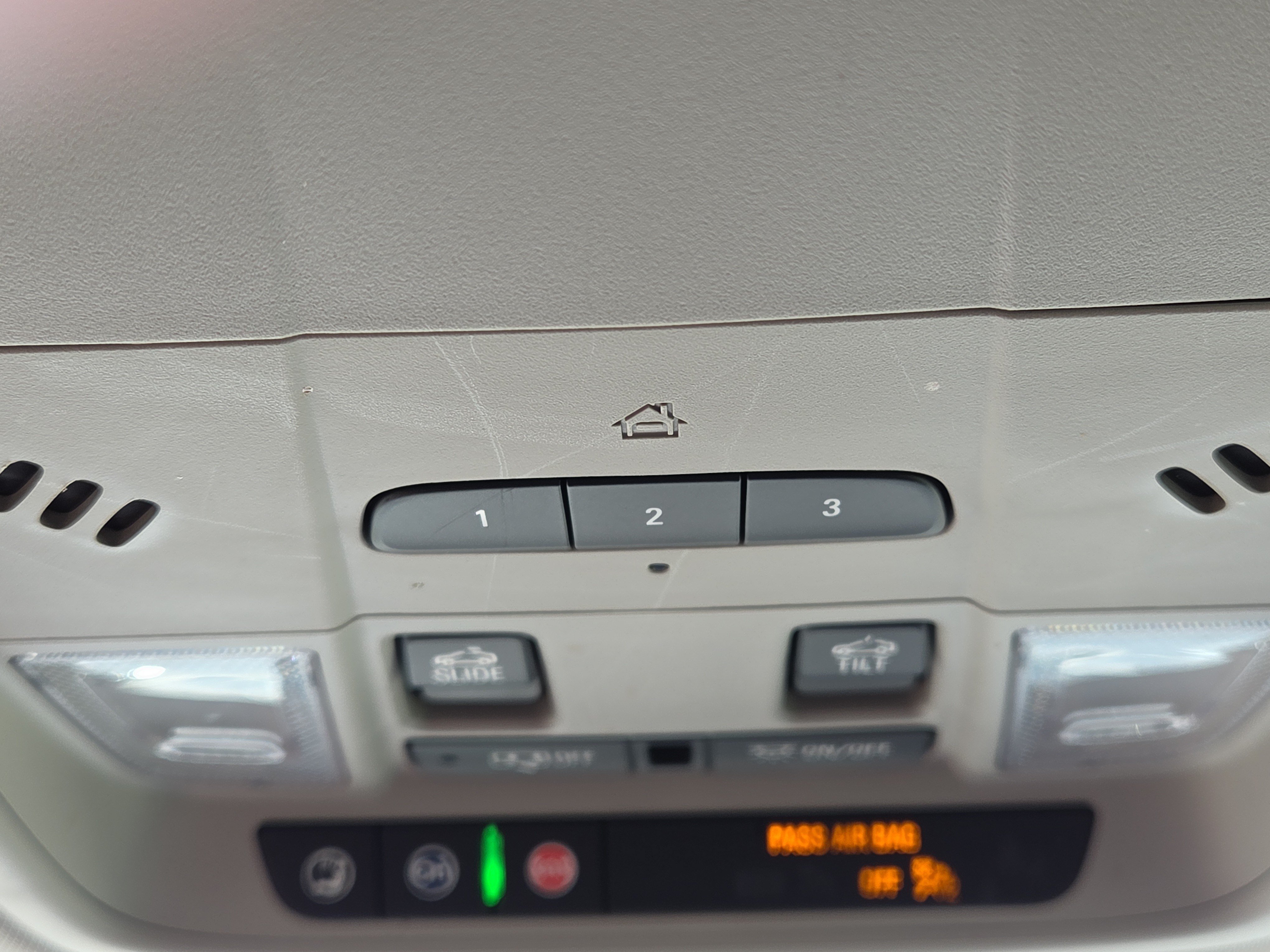Used 2021 Buick Enclave Avenir w/ Avenir Technology Package FWD image 25