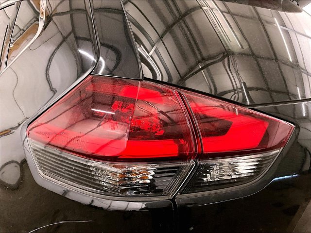 Used 2019 Nissan Rogue SV AWD/4WD image 28