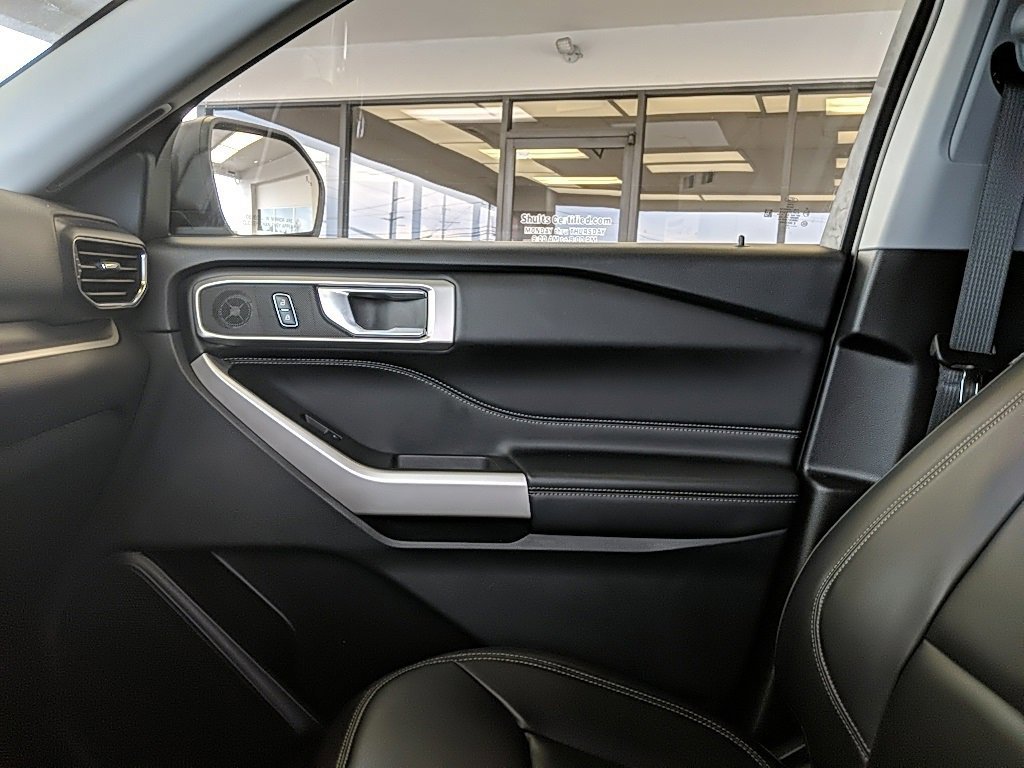 Certified 2023 Ford Explorer XLT w/ Equipment Group 202A image 23