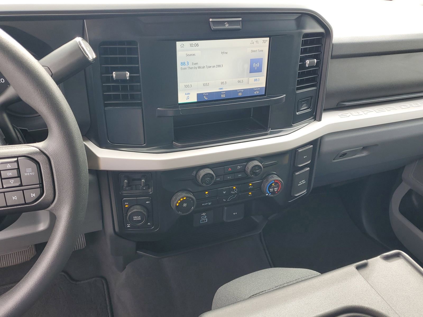 Certified 2025 Ford F350 XLT w/ FX4 Off-Road Package AWD/4WD image 21