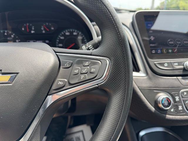 Used 2025 Chevrolet Malibu LT FWD image 18
