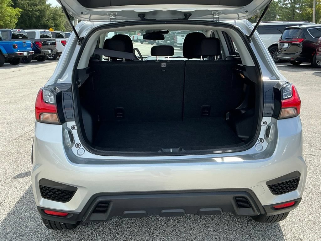Used 2025 Mitsubishi Outlander Sport ES AWD/4WD image 25