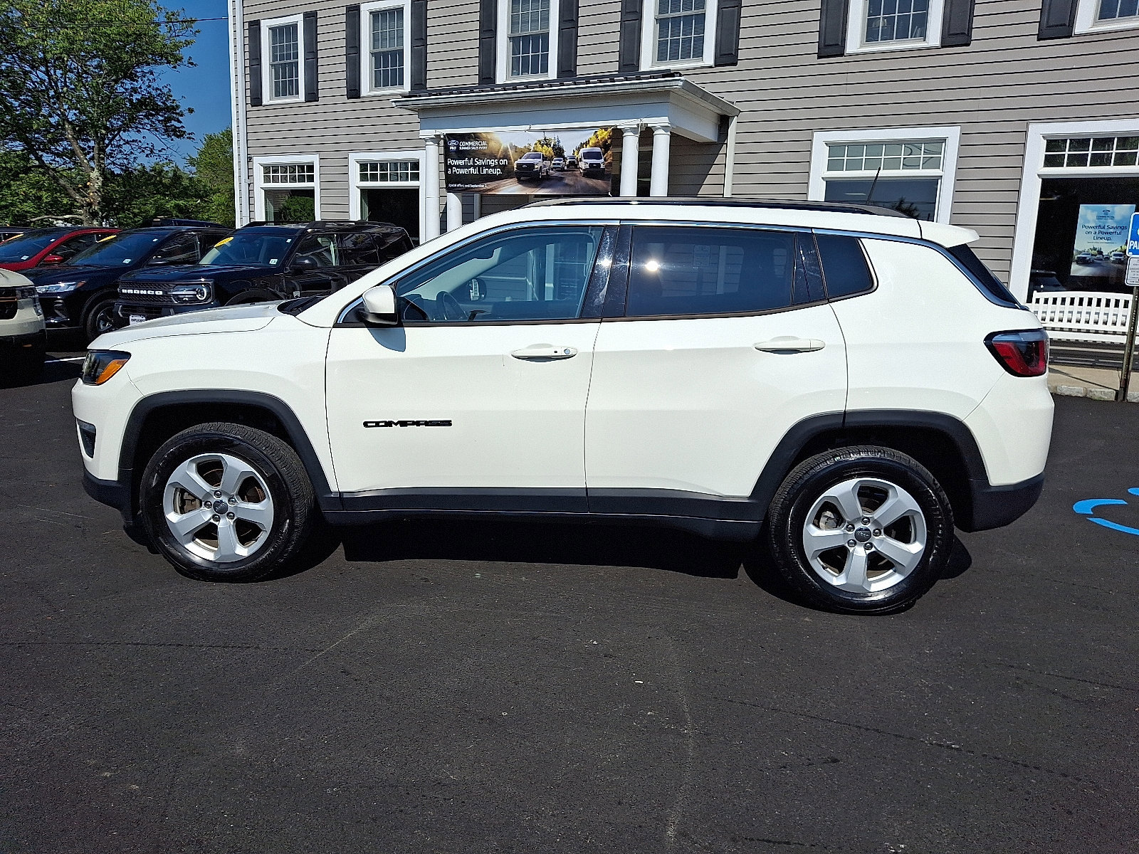 Used 2020 Jeep Compass Latitude w/ Popular Equipment Group image 2